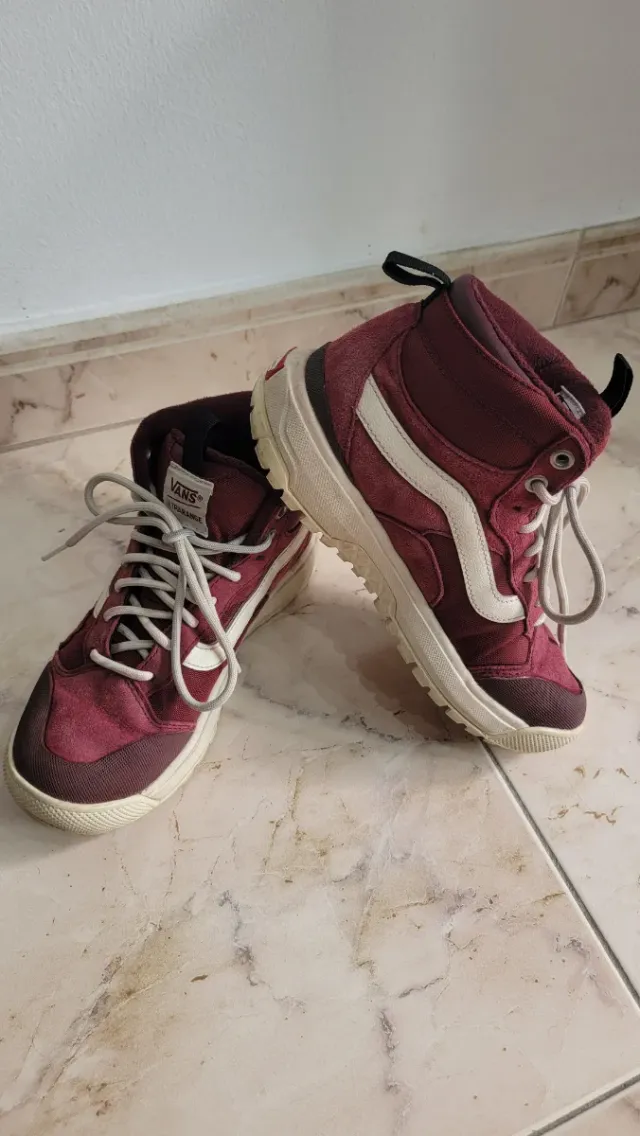 Zapatillas Vans Altas Rojas y Blancas