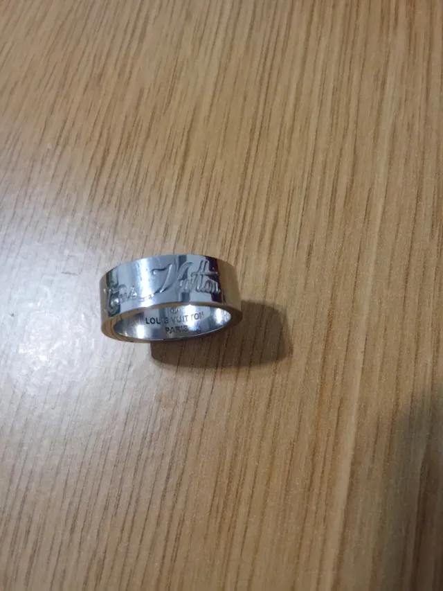 Anillo Louis Vuitton Talla 7