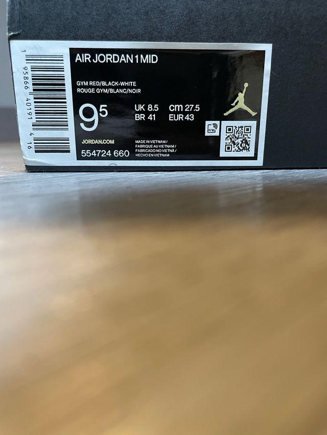 Jordan 1 Mid Rojo y Negro Talla 43