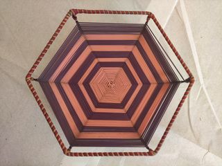 Cesto esagonale in ferro e filo