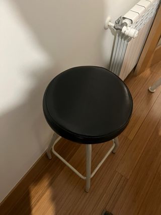 Taburete alto ajustable