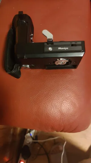 Cámara Mamiya Universal Polaroid Negra