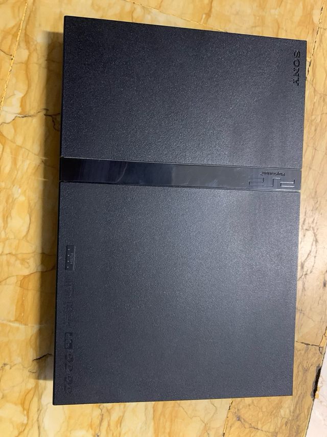 PlayStation 2 Slim SCPH-70004 Nera