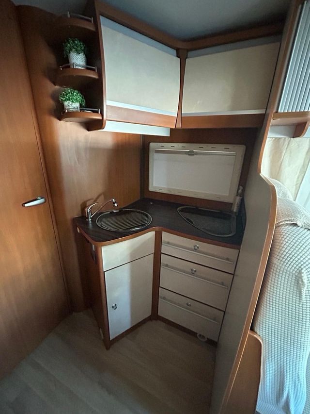 autocaravana Ford Transit 2010