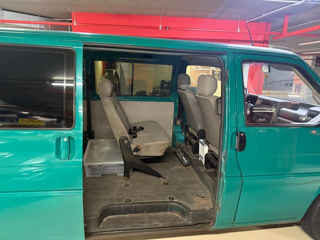 VOLKSWAGEN Transporter 2.5TDI SWB AMP COMBI6