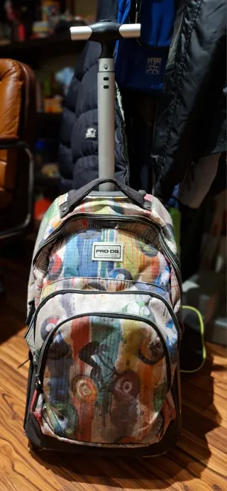Mochila PRO DG con ruedas y compartimento portátil