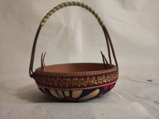 Cesto ceramica manico plastica