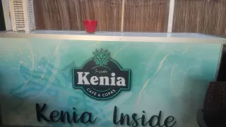 Barra de bar Kenia con luz LED