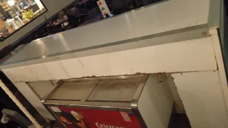 Barra de bar Kenia con luz LED