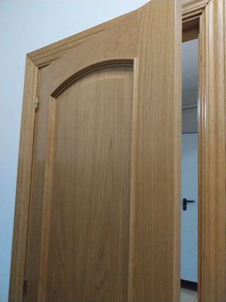Puerta interior de roble