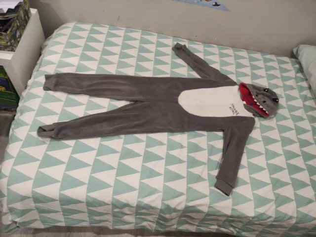 Pijama tiburón niño talla 8-9 años