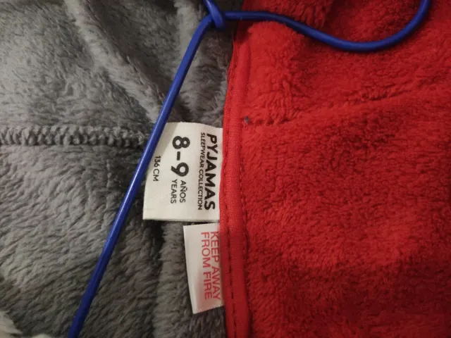 Pijama tiburón niño talla 8-9 años