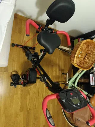 Bicicleta Estática Roja y Negra, EVOLAND