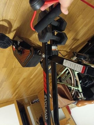 Bicicleta Estática Roja y Negra, EVOLAND