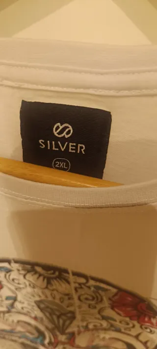 Camiseta SILVER calavera multicolor