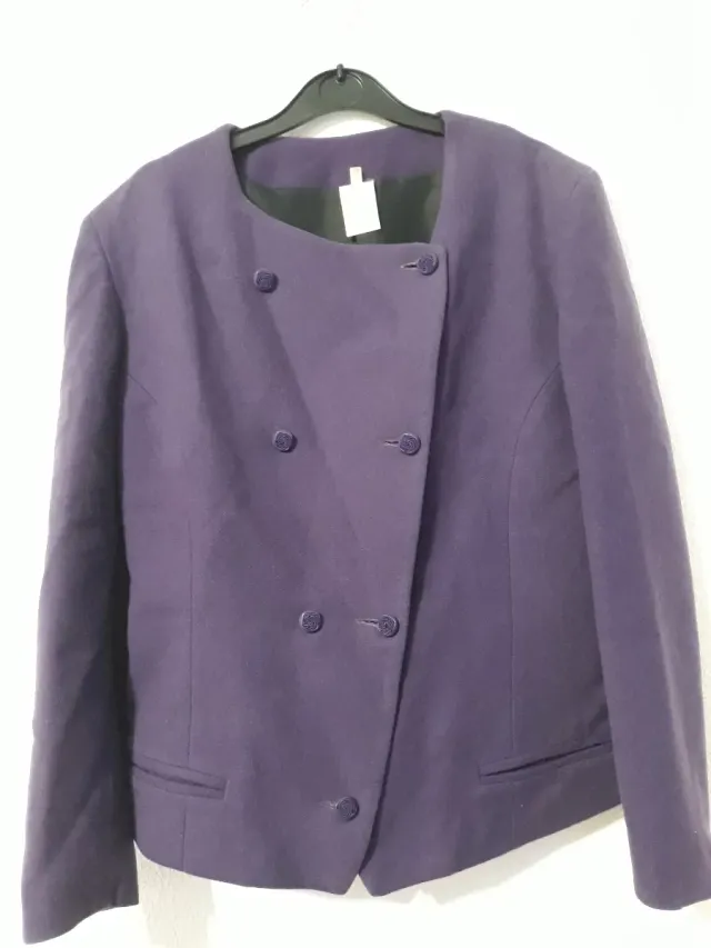 Conjunto de traje morado para mujer