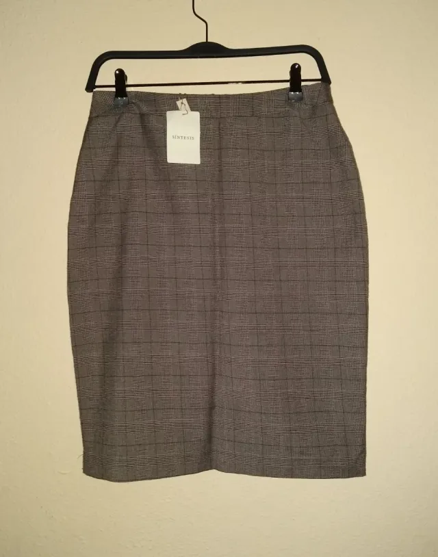 (Talla 38) SÍNTESIS Falda Marrón de cuadros