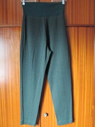 Pantalón premamá verde Prenatal