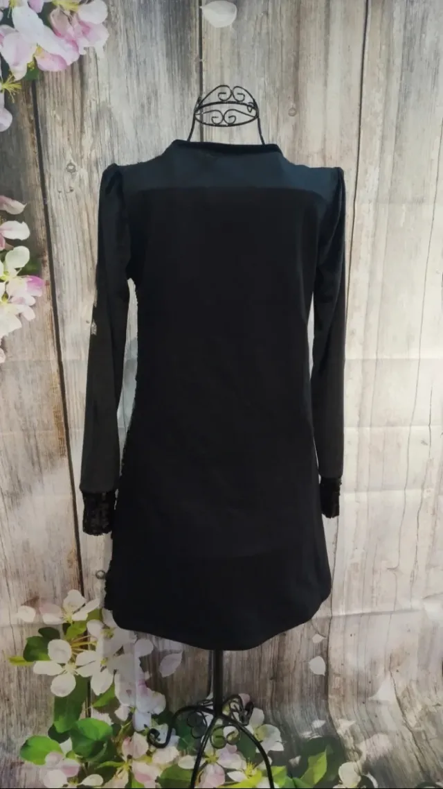 Vestido Bikatelier Negro Lentejuelas Estrellas
