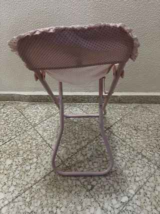 Trona de juguete rosa