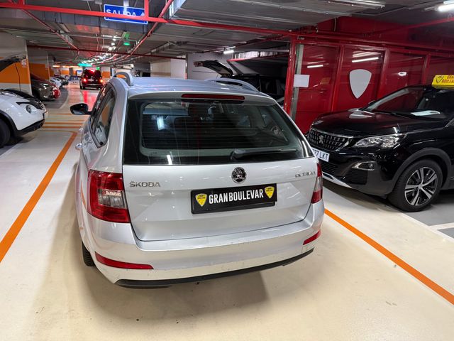 SKODA Octavia Combi 1.6 TDI CR 105cv Ambition