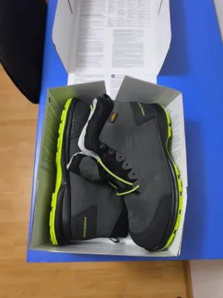 Botas de seguridad POSSTER grises y verdes