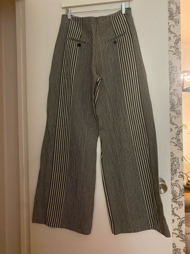 Pantalones anchos rayas grises y negras