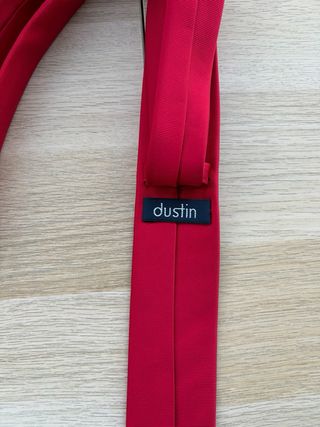 Corbata Dustin Roja