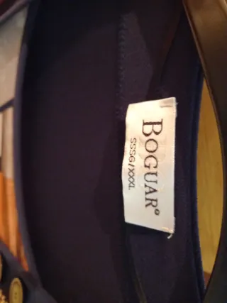 Camiseta con chaqueta integrada Talla xxxL .