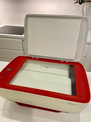 Impresora HP DeskJet 3635 Roja y Blanca