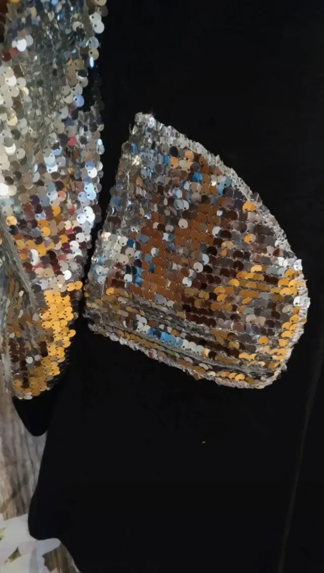 Vestido Bikatelier Negro con Lentejuelas