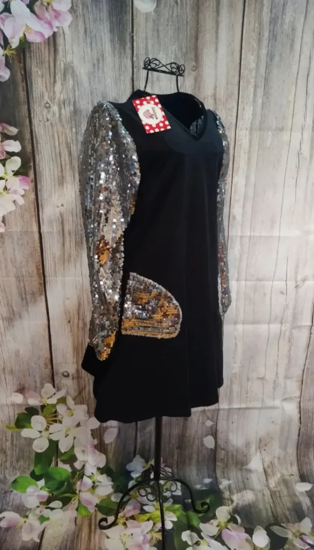 Vestido Bikatelier Negro con Lentejuelas