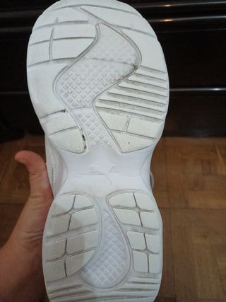 Zapatillas deportivas blancas