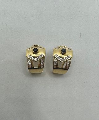 Pendiente de oro de 18k circonitas, 4.92 g.