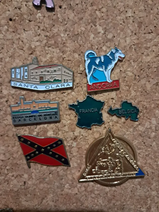 Lote de Pines Coleccionables