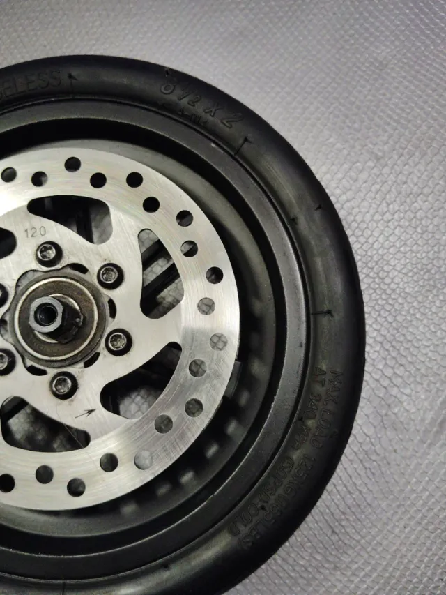 Rueda trasera Cecotec Bongo Serie A con disco