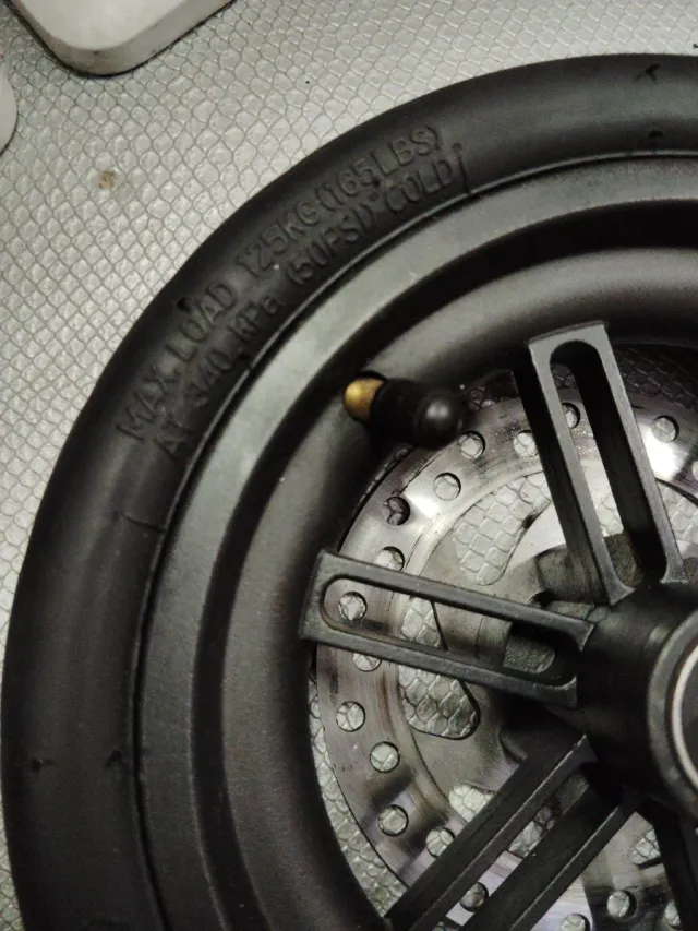 Rueda trasera Cecotec Bongo Serie A con disco