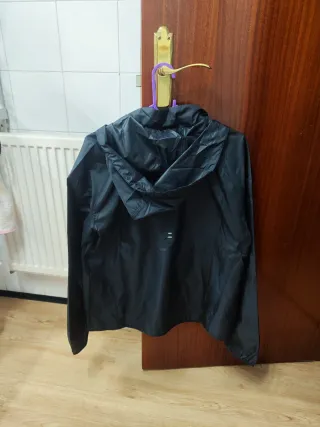 Chaqueta Running Nike Essential Mujer Negra