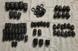 Pressacavi in plastica nera