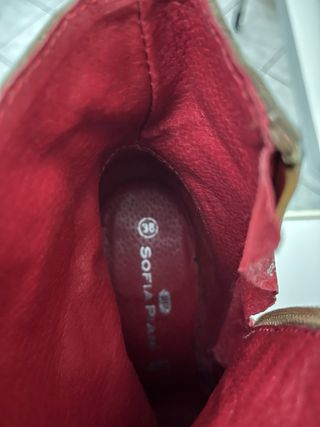 Stivaletti scamosciati Sonia Piani