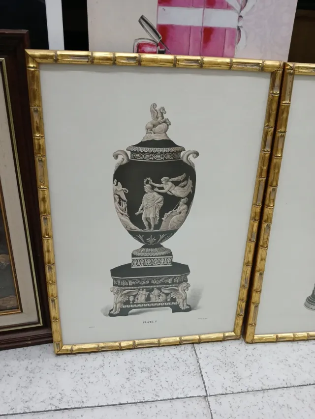 Cuadro Plate V con jarrón clásico