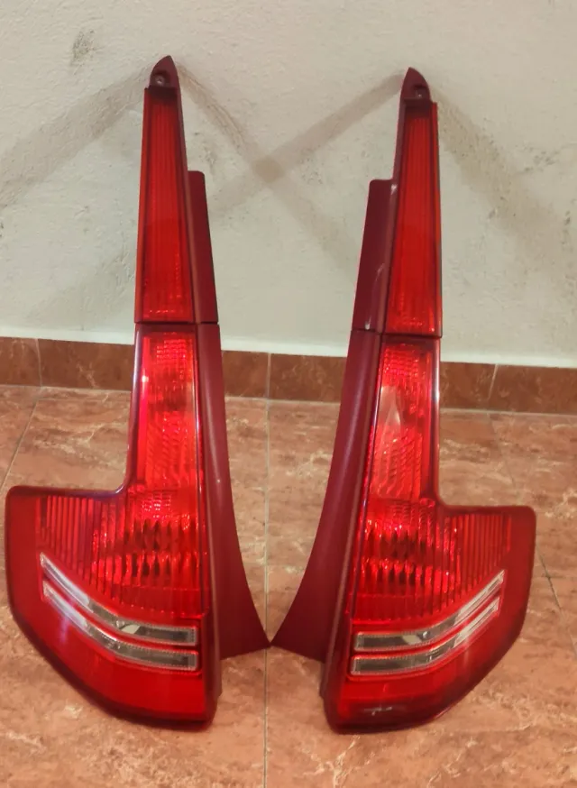 Faros Traseros Citroën C4 5 puertas.