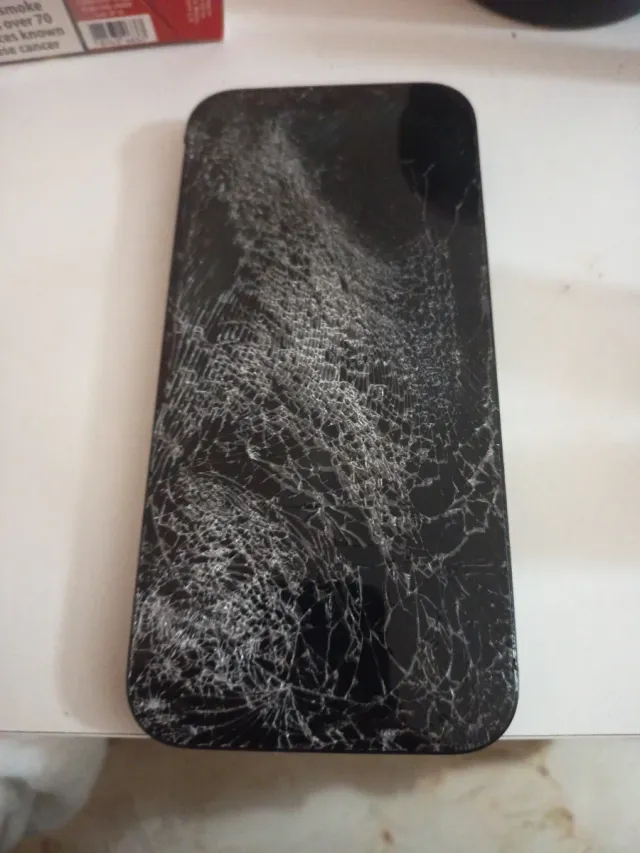 Piezas iPhone 16 Pro Max