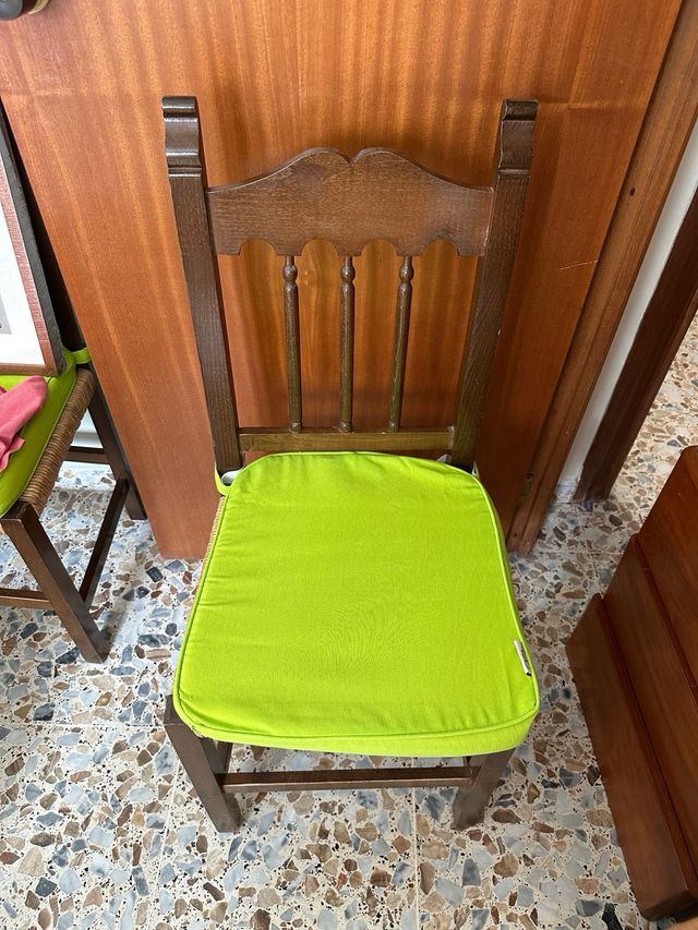 Juego 4 sillas madera