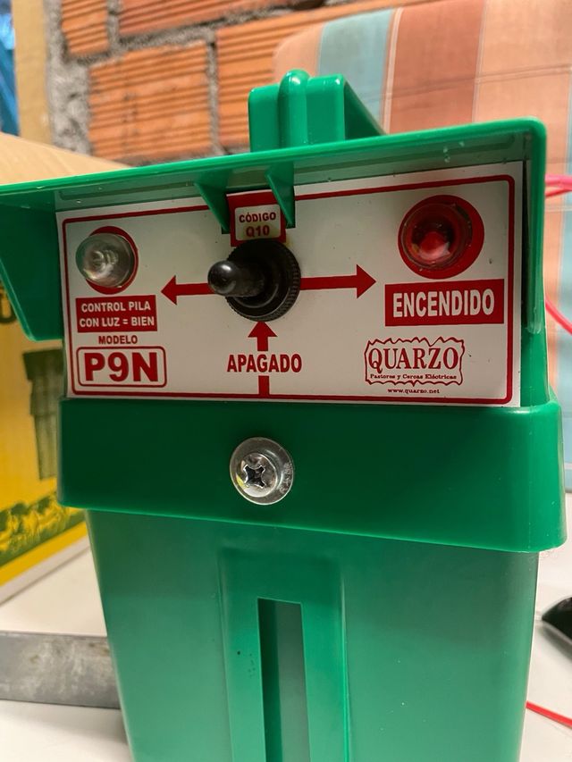 Pastor Elétrico Quarzo a Bateria P 9 N 5 Km