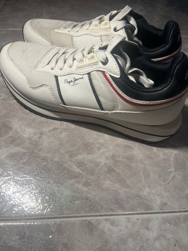 Zapatillas Pepe Jeans Blancas y Negras