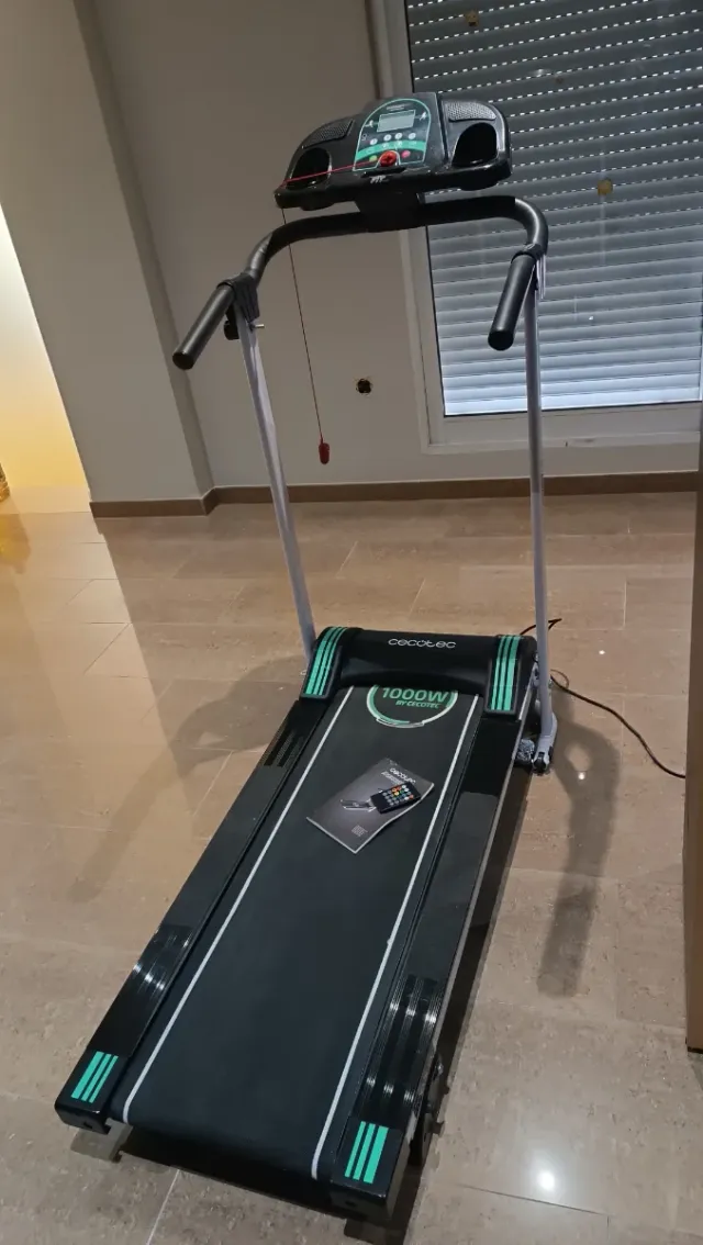 Cinta de Correr RunnerFit Step Black Series