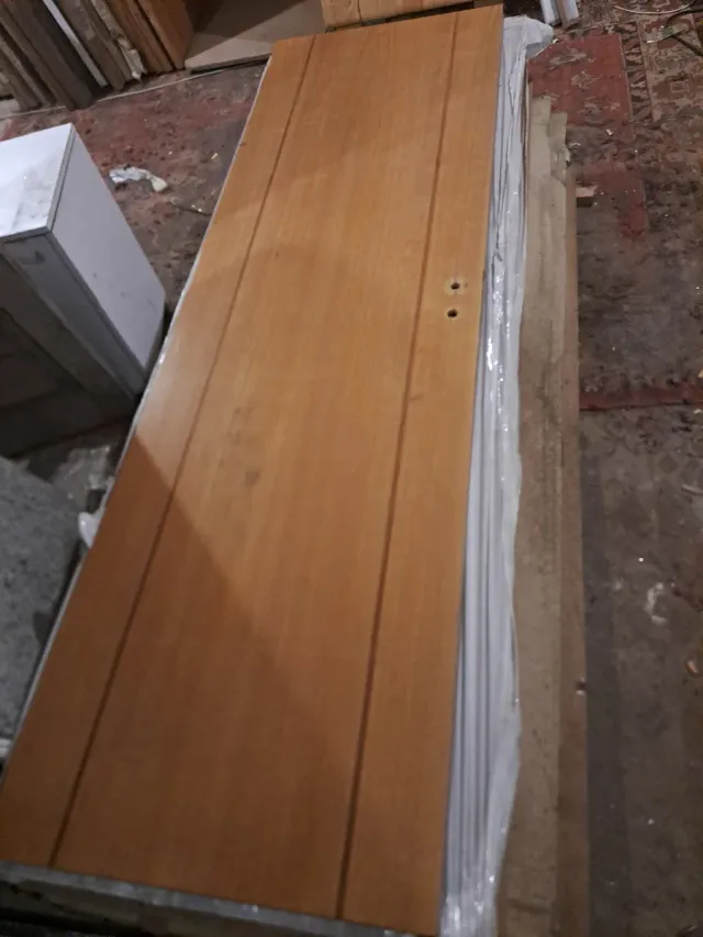 Puerta nueva 203.5 x 62.5