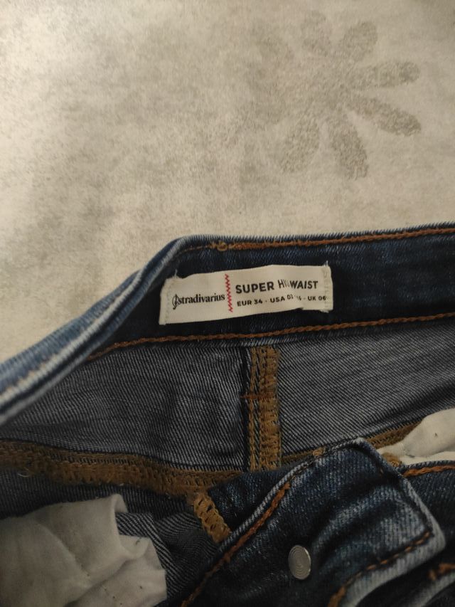 Vaqueros Stradivarius High Waist Talla 34