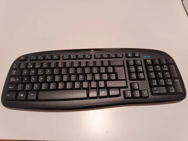 Logitech MK250 Wireless Desktop Teclado y Ratón